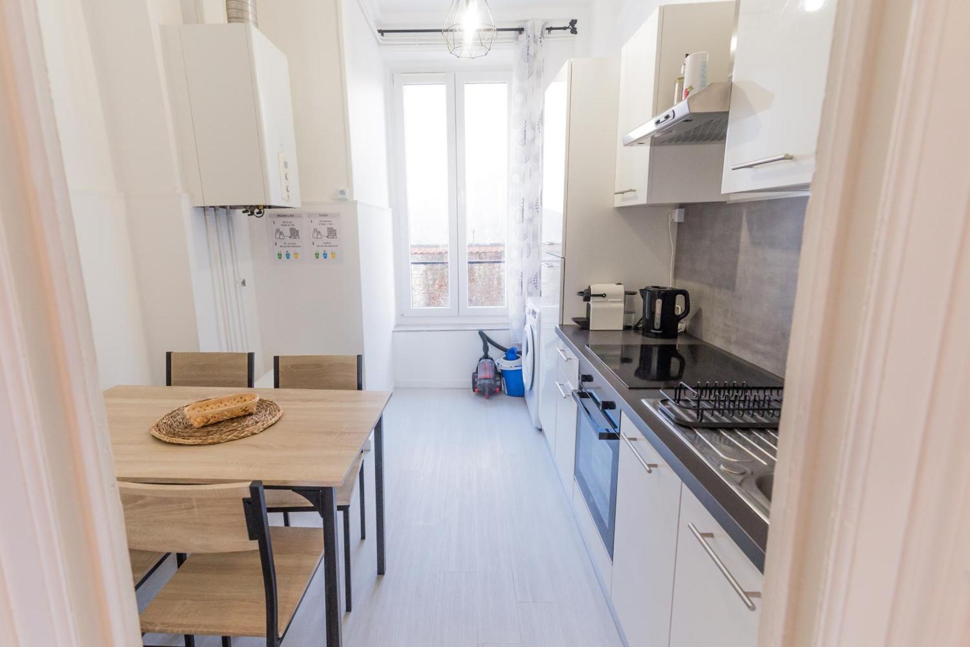 Suite Double Fabriques, 2 Bedrooms, Central, Parking Nearby, Self Checkin 낭시 외부 사진